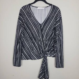 ASTR The Label Womens Medium Pullover Top Black White Stripe Tie Front Stretch